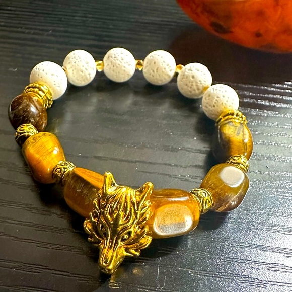 Jewelry - Tigers Eye Cube Stone, White Lava Stone Beaded Antique Bracelet 😍✨💛